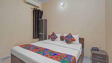 Deluxe Room | Egyptian cotton sheets, premium bedding, in-room safe, free WiFi