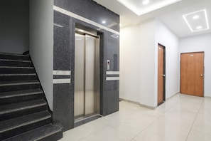 Elevator - Fabhotel Kavish Villa (Indore)