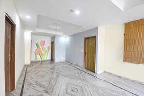 Lobby - Via Esscon House (Gurugram)