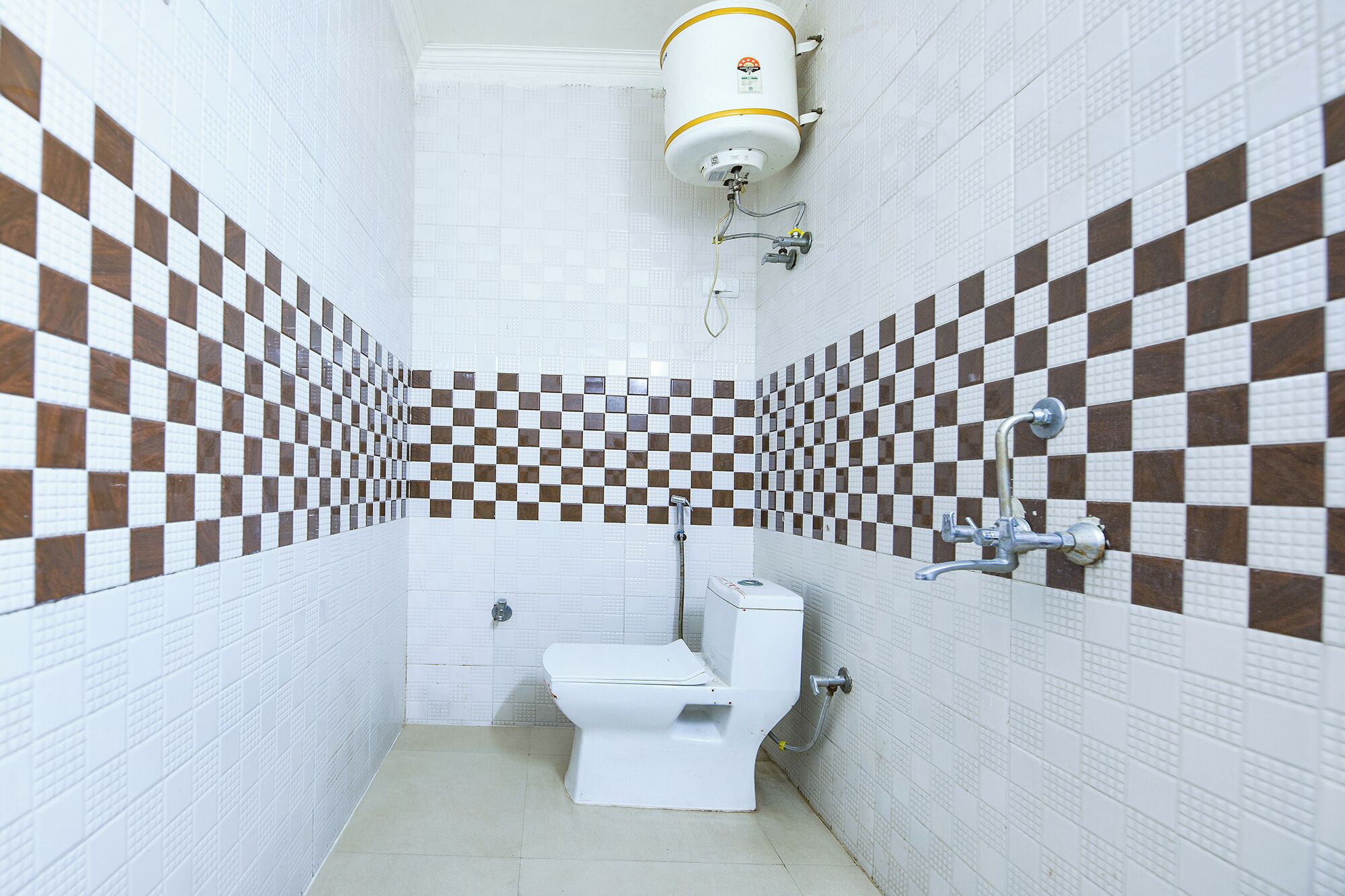 Quarto luxo | Banheiro | Chuveiro, chuveiro com efeito de chuva, produtos de toalete grátis 