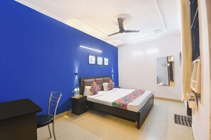 华丽客房 | 埃及棉床单、高档床上用品、客房内保险箱、免费 WiFi