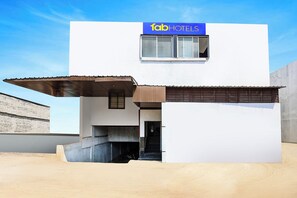 Exterior - Fabhotel Ar Executive (Hinjawadi)