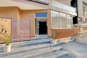 Entrée de l’hébergement