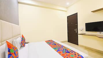 Deluxe Room | Egyptian cotton sheets, premium bedding, in-room safe, free WiFi