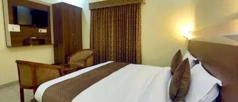 Premium-værelse | Egyptiske bomuldslagner, premium-sengetøj, pengeskab på værelset