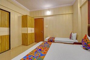 Egyptian cotton sheets, premium bedding, in-room safe, free WiFi - Via Lal Sai Residency (Mumbai)