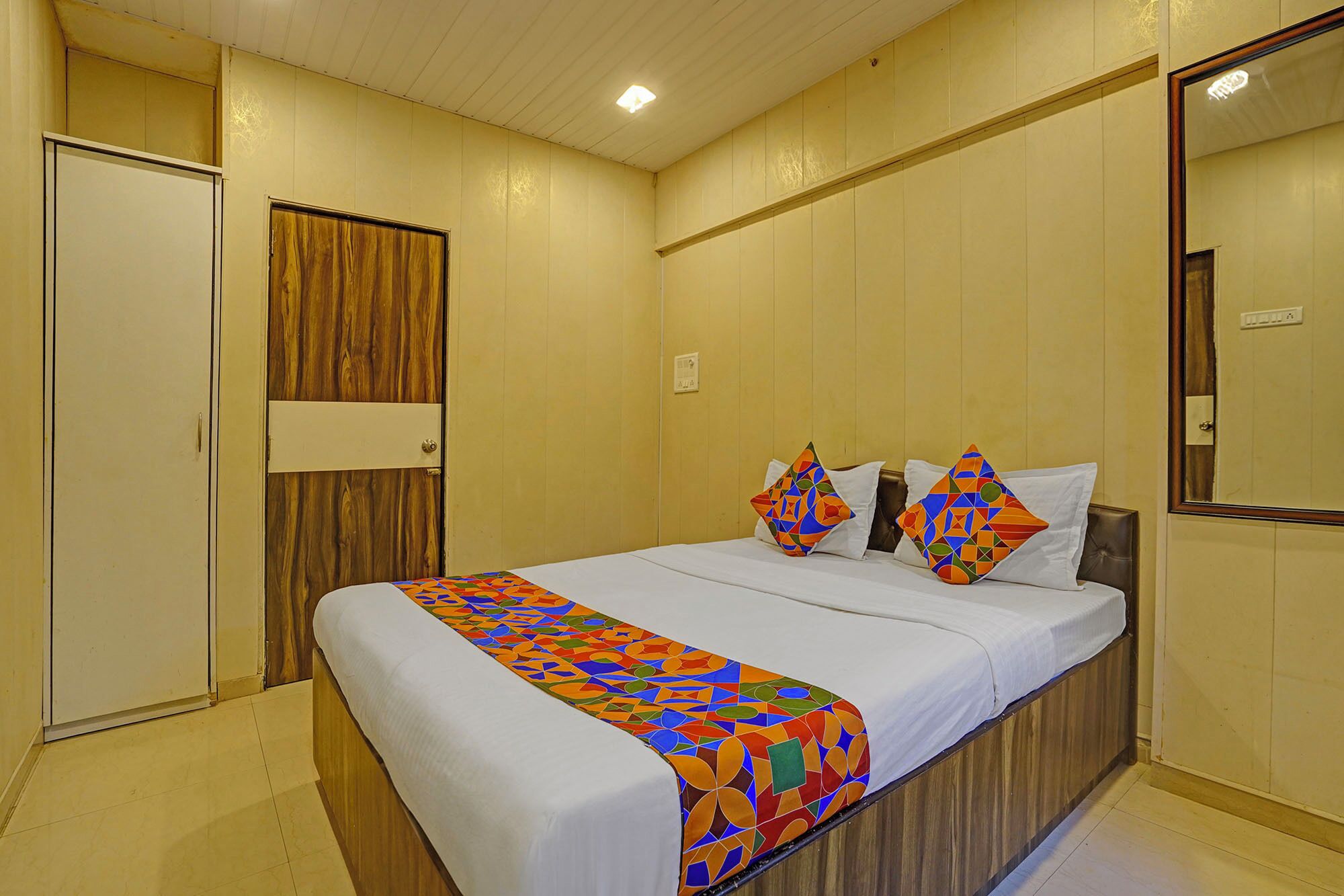 埃及棉床单、高档床上用品、客房内保险箱、免费 WiFi