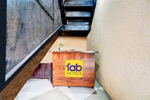 Reception - Fabhotel Prime Stay I (Bengaluru)