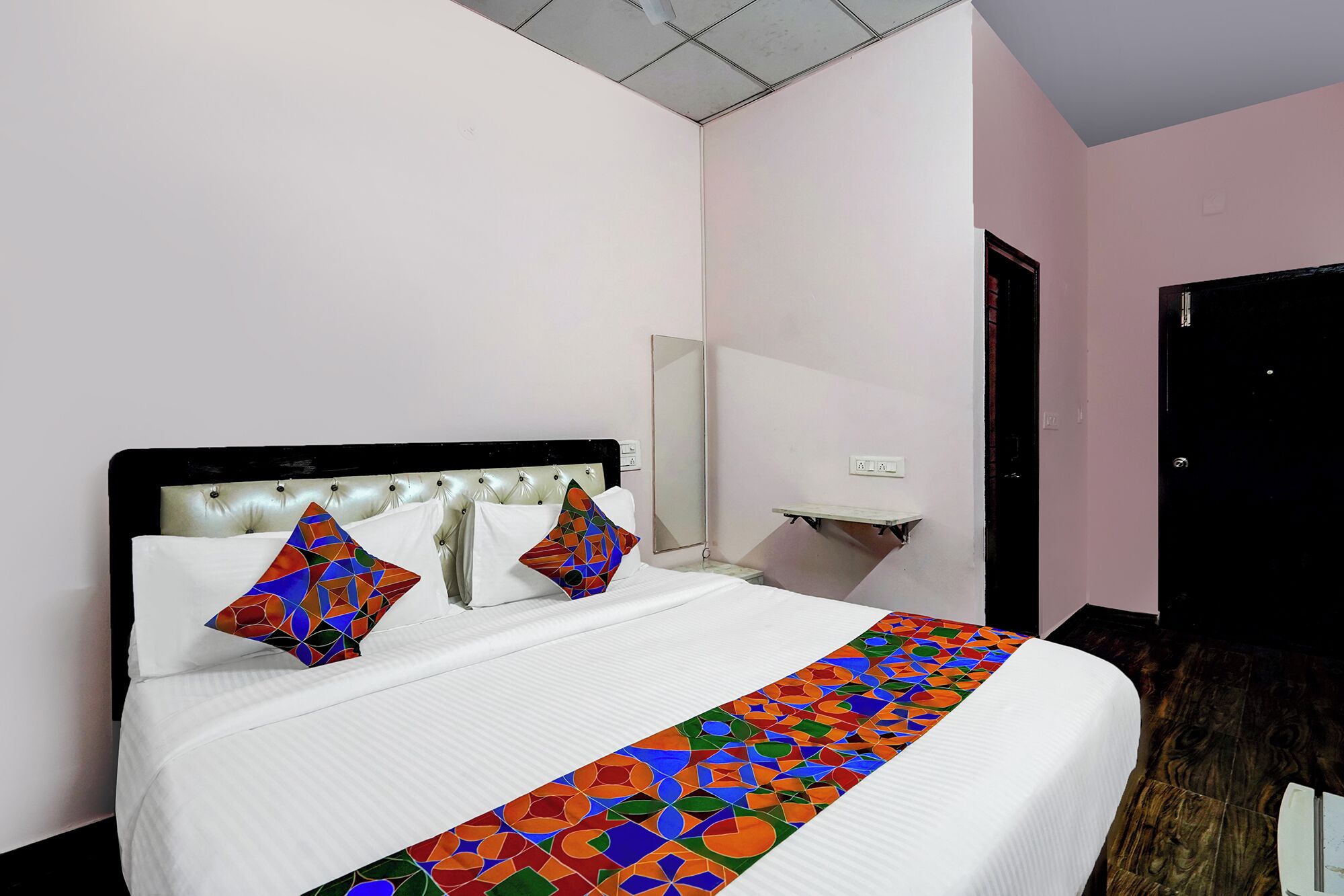 埃及棉床单、高档床上用品、客房内保险箱、免费 WiFi