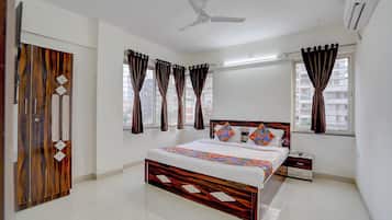 Deluxe Room | Egyptian cotton sheets, premium bedding, in-room safe, free WiFi