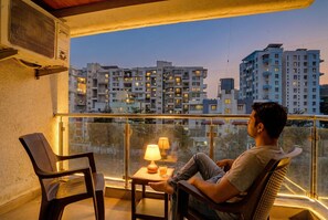 Balcony - Fabhotel Amber Palace (Pune)