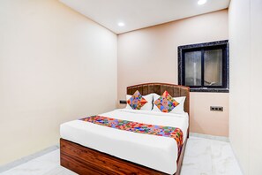 Deluxe-Zimmer | Bettwäsche aus ägyptischer Baumwolle, hochwertige Bettwaren, Zimmersafe