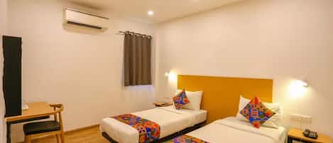 Egyptian cotton sheets, premium bedding, in-room safe, free WiFi