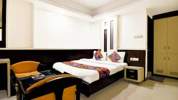 Deluxe kamer | Lakens van Egyptisch katoen, luxe beddengoed, een kluis op de kamer