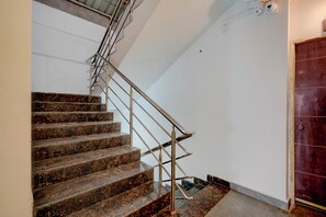 Staircase - Fabhotel Wild Wings Gachibowli (Hyderabad)