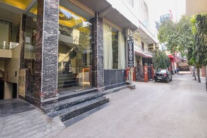 Entrada al alojamiento