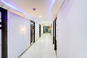 Lobby - Fabhotel Anjani (Ahmedabad)