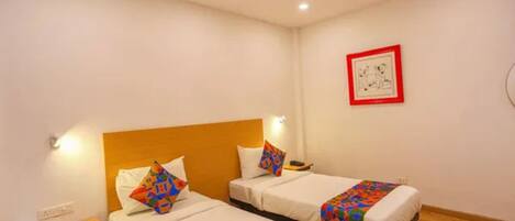 Egyptian cotton sheets, premium bedding, in-room safe, free WiFi