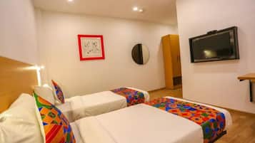 Egyptian cotton sheets, premium bedding, in-room safe, free WiFi