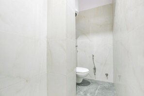 Ducha, cabezal de ducha tipo lluvia, artículos de tocador gratuitos