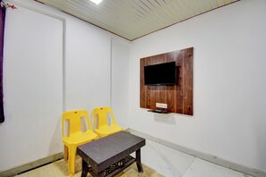 28-英寸液晶电视（配备有线频道）