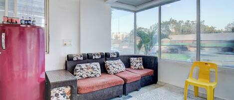 Área de estar no saguão