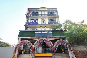 Exterior - Fabhotel Sweet Inn (New Delhi)