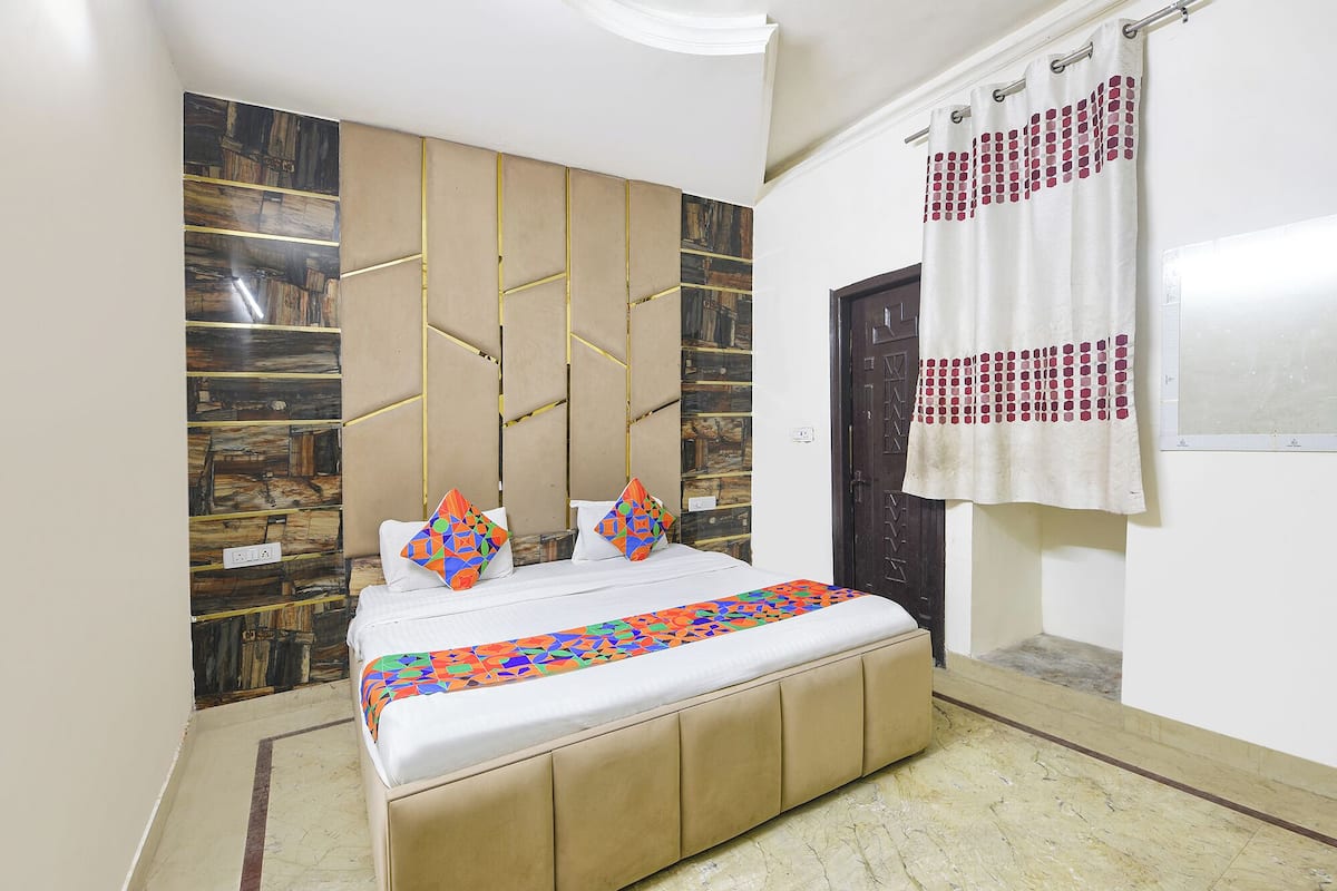 Deluxe Room | Egyptian cotton sheets, premium bedding, in-room safe, free WiFi