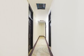 Lobby - Fabhotel Sweet Inn (New Delhi)