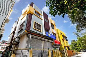 Front of property - Fabhotel Florence Palace (Kolkata)