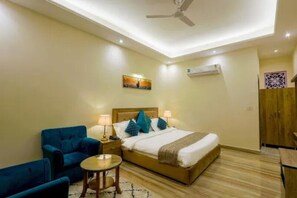 Egyptian cotton sheets, premium bedding, in-room safe, free WiFi - Fabhotel Wild Hibiscus Resort (Ramnagar)