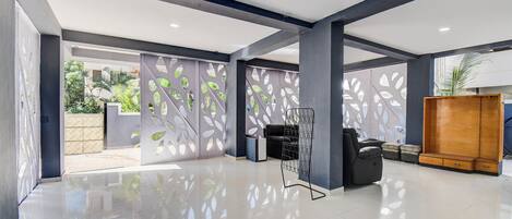 Àrea amb seients del vestíbul