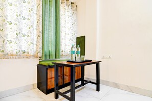 28-inch LCD TV with cable channels - Fabhotel Rajdanga Retreat (Kolkata)