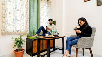 TV LCD 28 pollici con canali via cavo