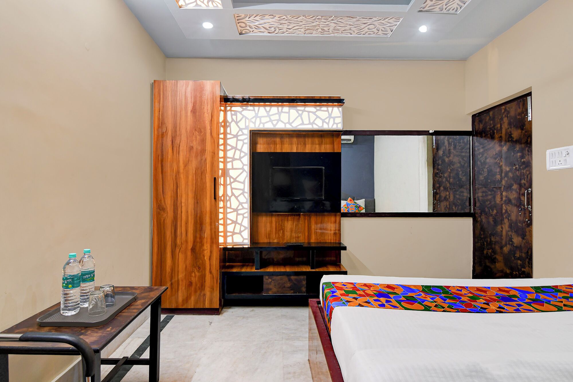 Egyptian cotton sheets, premium bedding, in-room safe, free WiFi