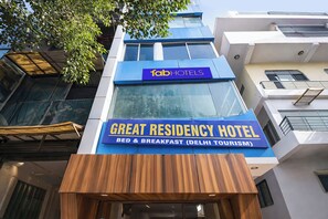Exterior - Fabhotel Great Residency I (New Delhi)