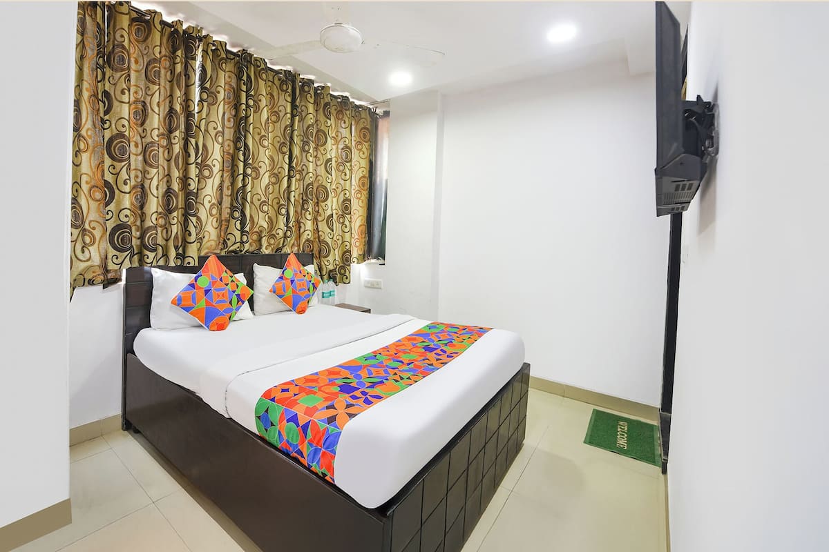 Deluxe Room | Egyptian cotton sheets, premium bedding, in-room safe, free WiFi