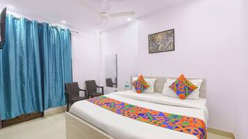 Lakens van Egyptisch katoen, luxe beddengoed, een kluis op de kamer