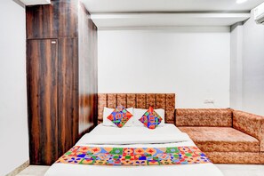 Egyptian cotton sheets, premium bedding, in-room safe, free WiFi - Fabhotel P2 And Resort (Bhopal)