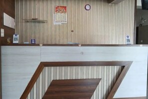 Reception - Fabhotel Purple Grand (Bangalore)