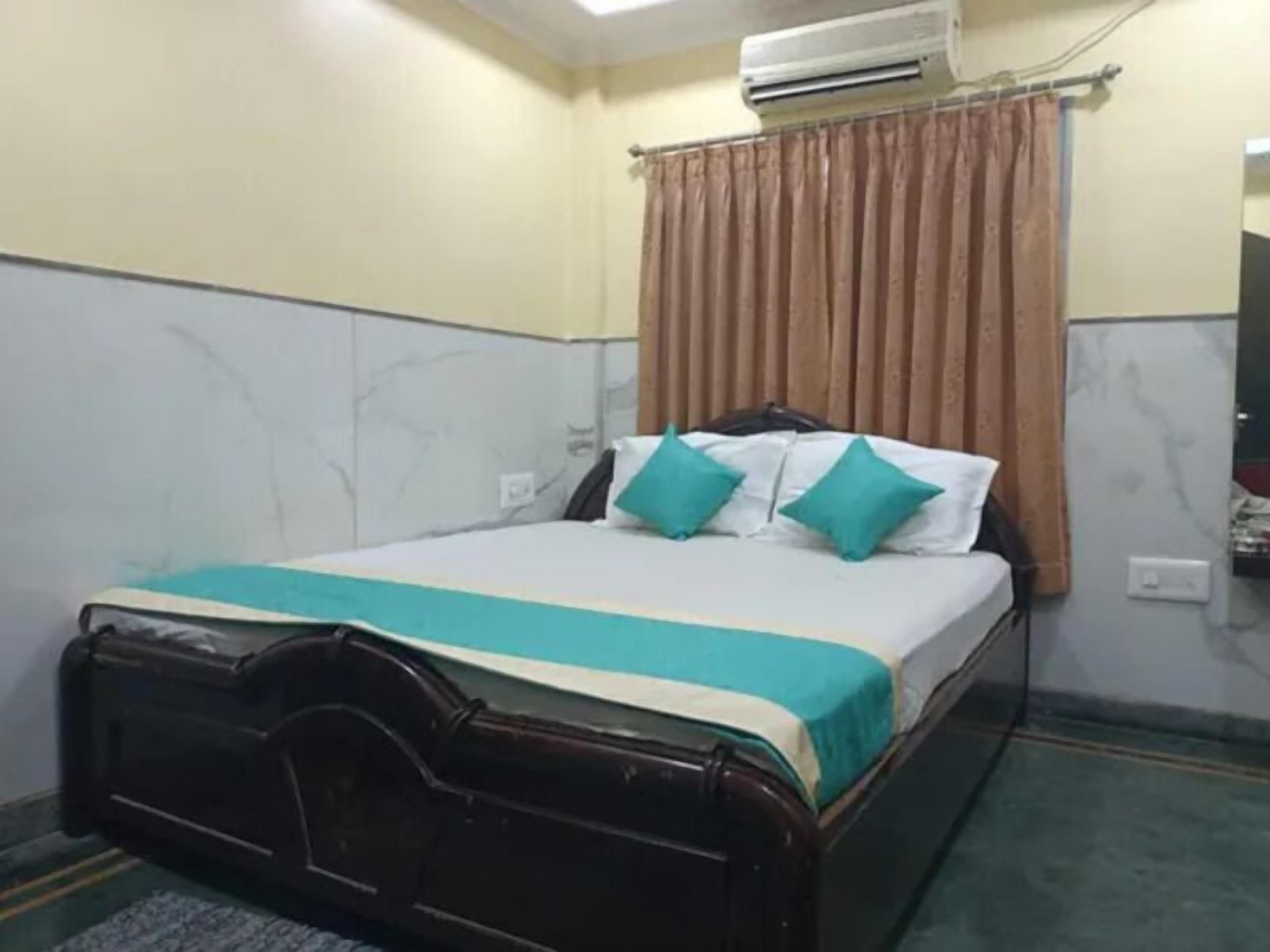 Habitación Premium | Sábanas de algodón egipcio, ropa de cama de alta calidad, caja fuerte