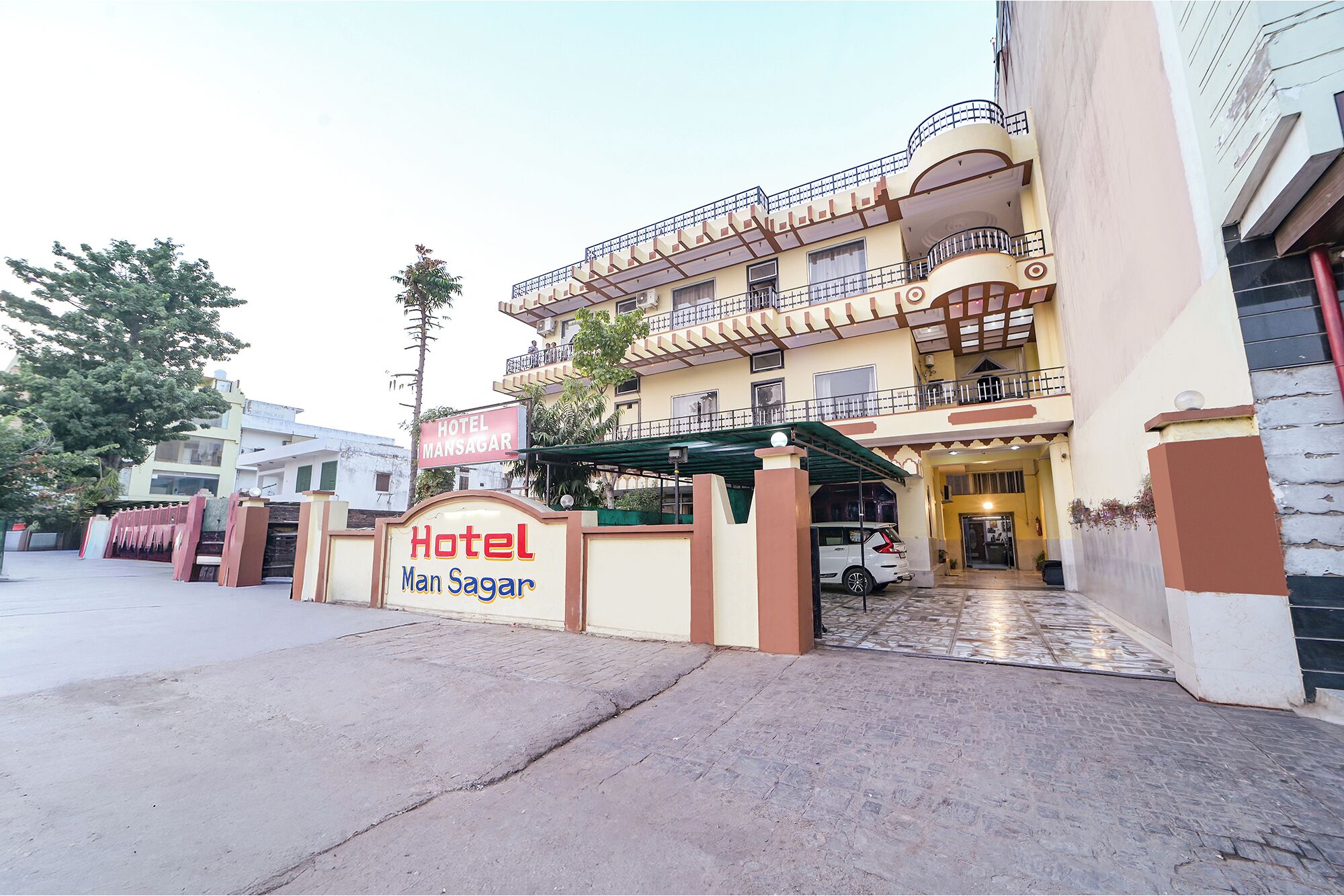 Lối vào nơi lưu trú