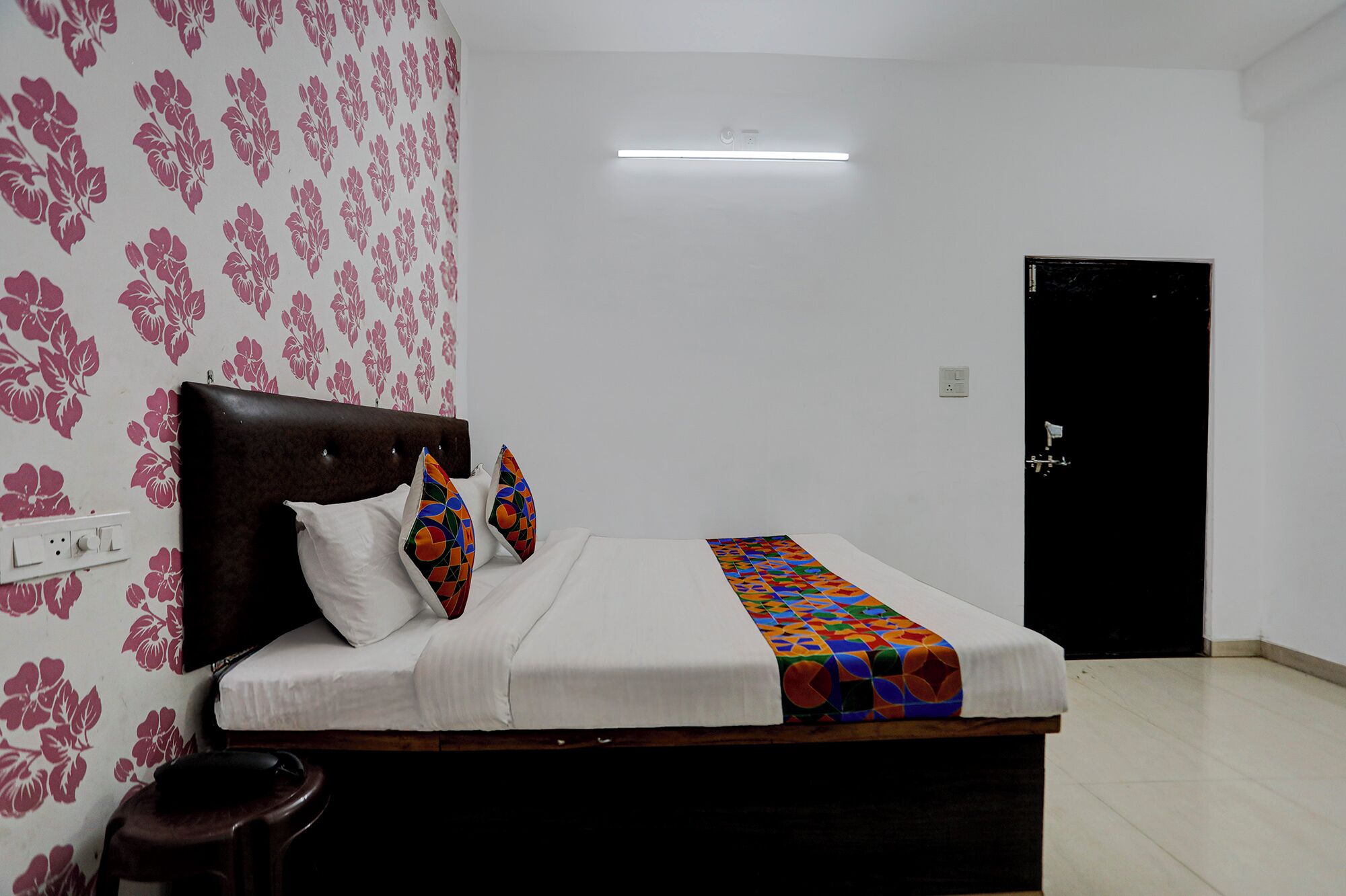 Seprai katun Mesir, seprai premium, brankas, dan Wi-Fi gratis