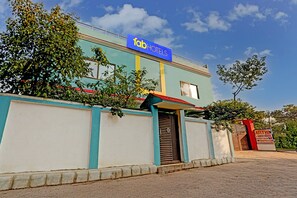 Exterior - Fabhotel Atithi Inn (Varanasi)