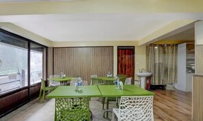 Restaurant - Fabhotel Lorung Residency (Darjeeling)