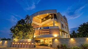 Exterior - Fabhotel Jk Grand (Bangalore)