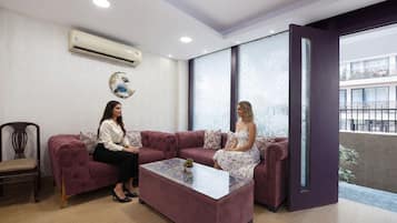 Kawasan tempat duduk lobi