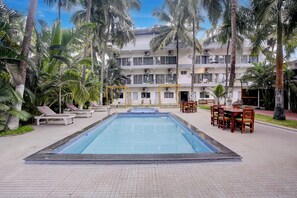 Pool - Fabhotel Bay Breeze (Morjim)