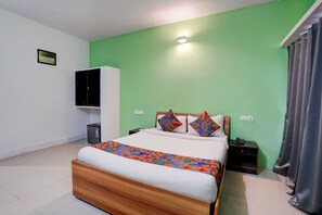 Deluxe Room | Egyptian cotton sheets, premium bedding, in-room safe, free WiFi - Fabhotel Bay Breeze (Morjim)