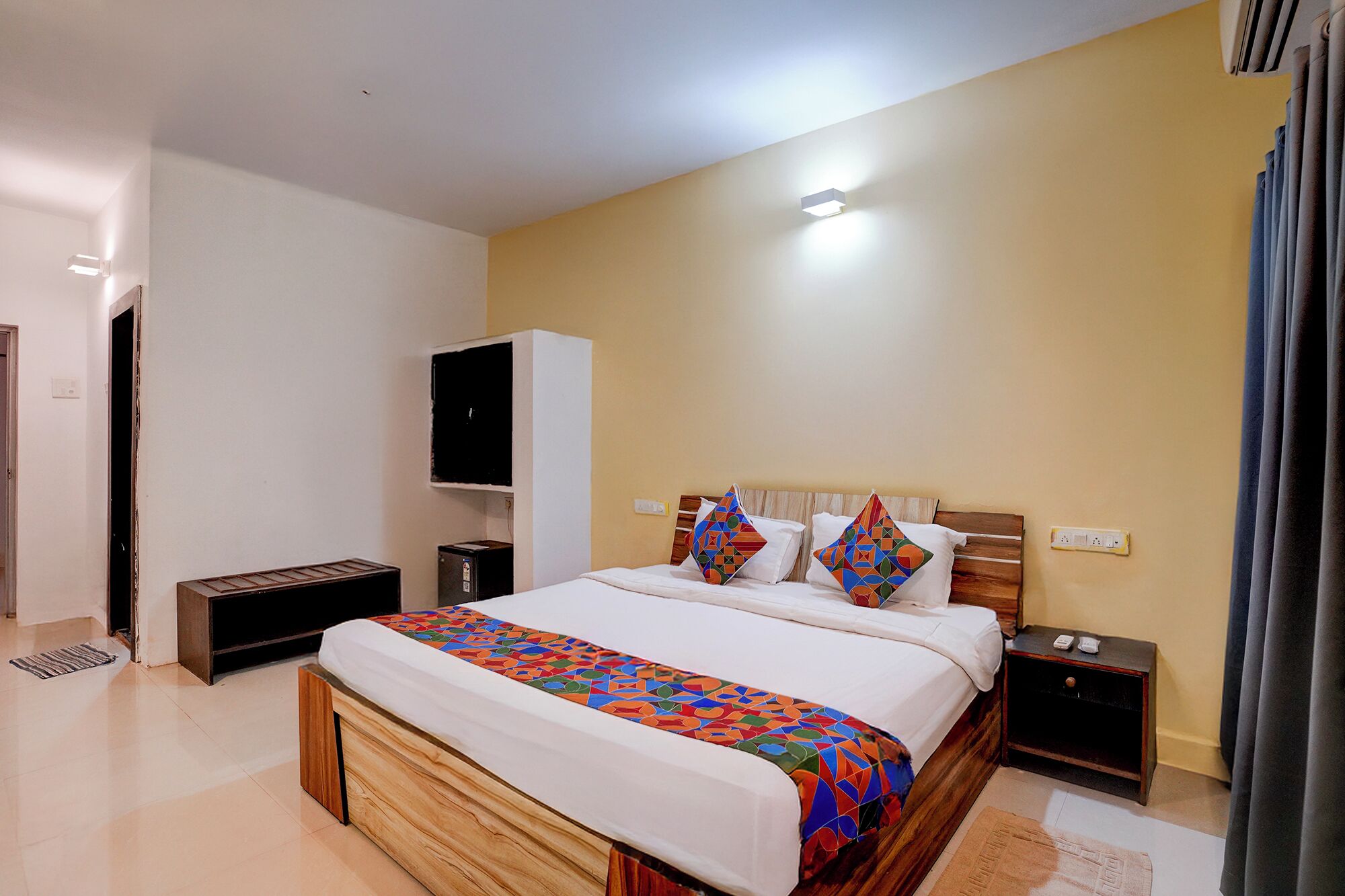 Premium Room | Egyptian cotton sheets, premium bedding, in-room safe, free WiFi
